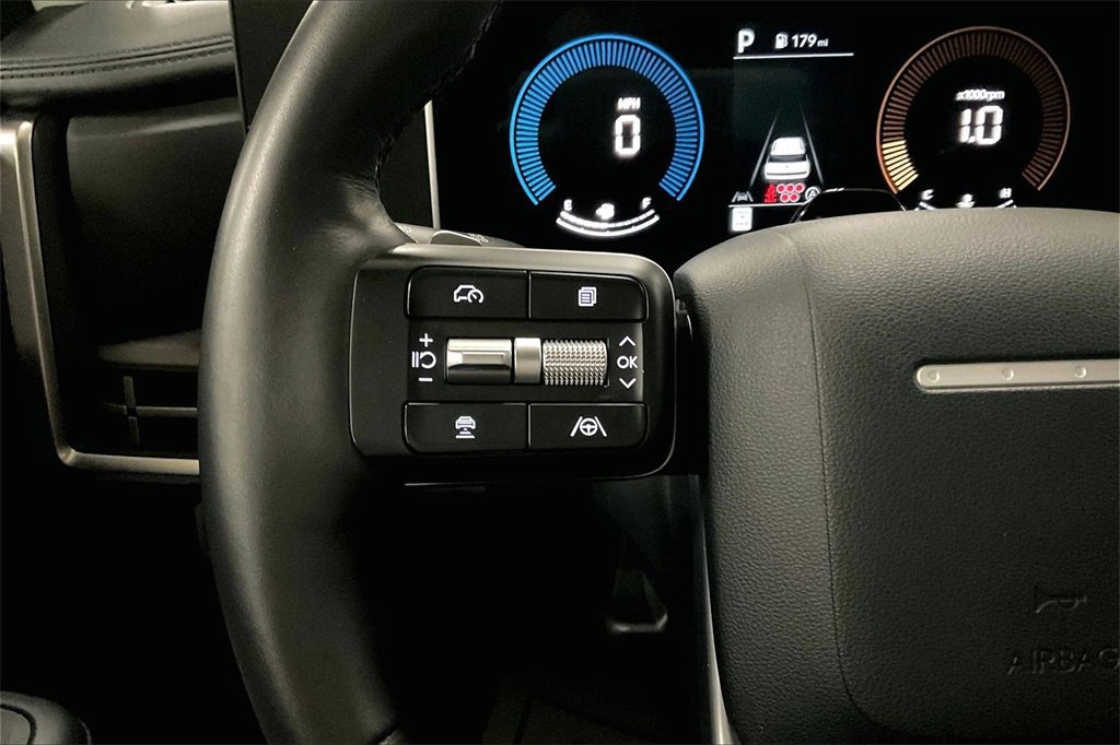 Used 2025 Hyundai Santa Fe SEL image 17