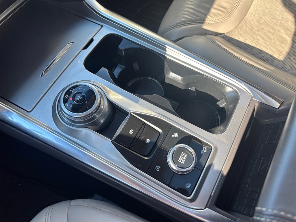 Certified 2020 Ford Explorer Platinum w/ Premium Technology Package image 15