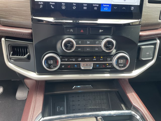 Certified 2024 Ford Expedition Limited RWD image 30