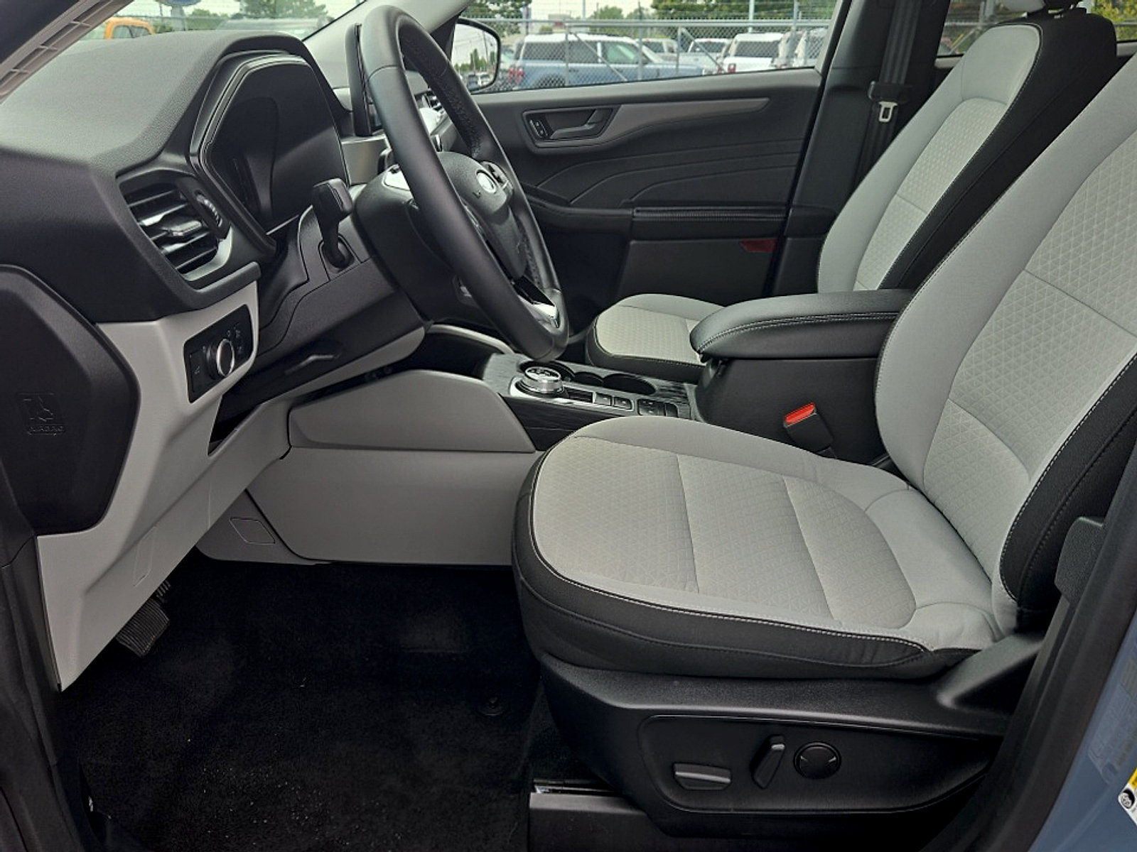 Certified 2024 Ford Escape Active AWD/4WD image 11