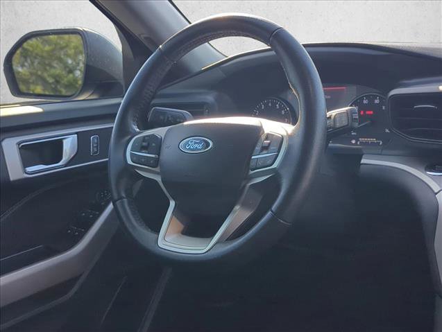 Certified 2023 Ford Explorer XLT RWD image 28