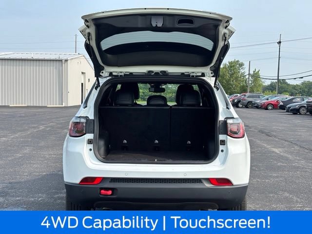 Used 2024 Jeep Compass Trailhawk AWD/4WD image 14