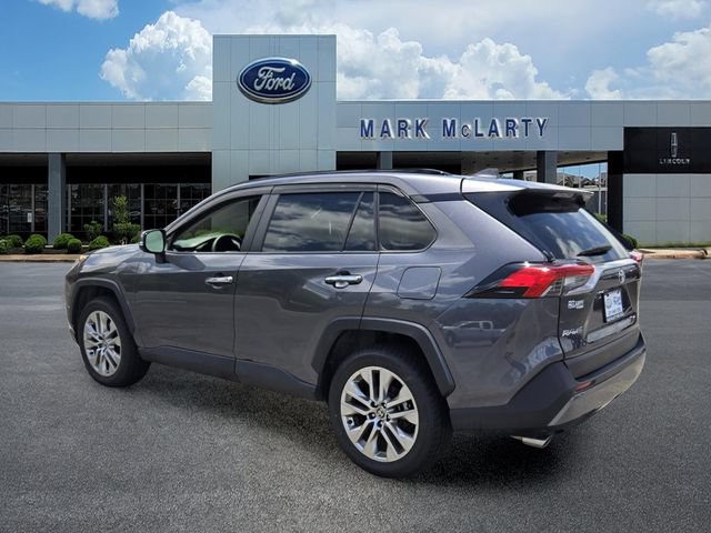 Used 2020 Toyota RAV4 Limited AWD/4WD image 3
