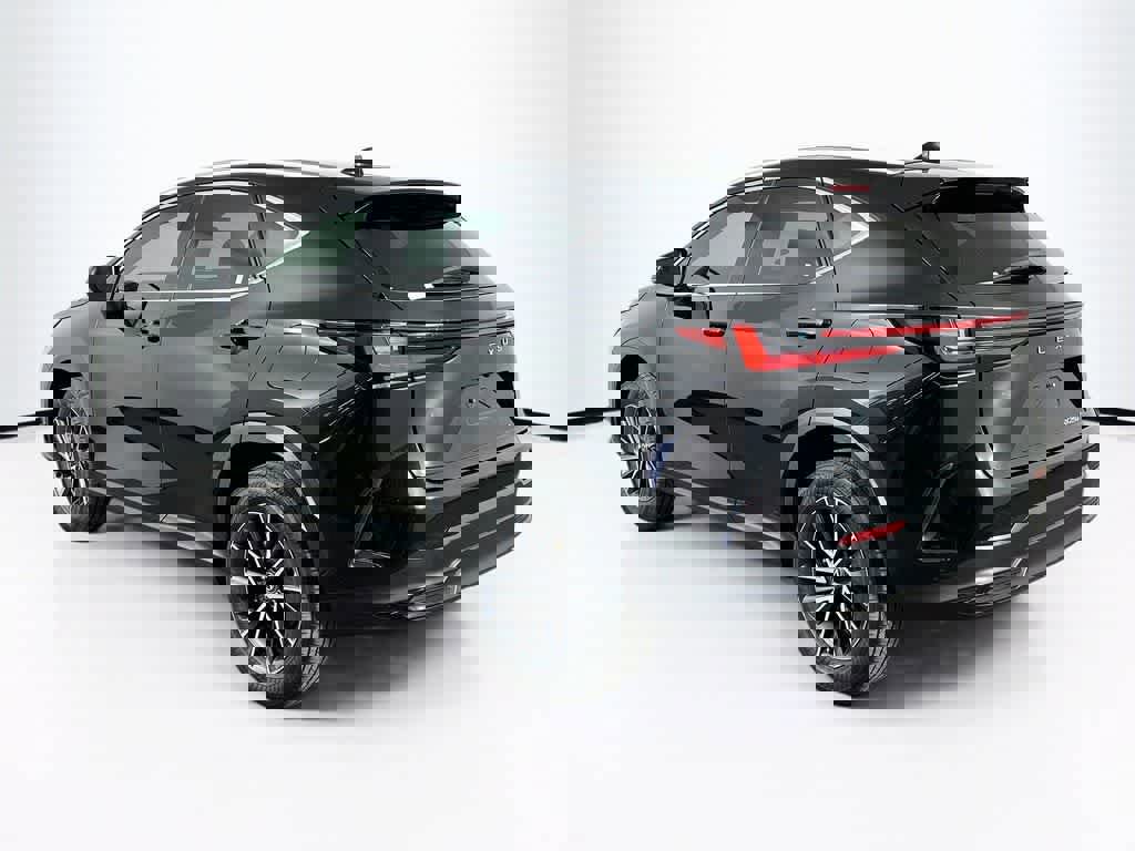 Used 2024 Lexus NX 250 FWD w/ Cold Area Package image 3