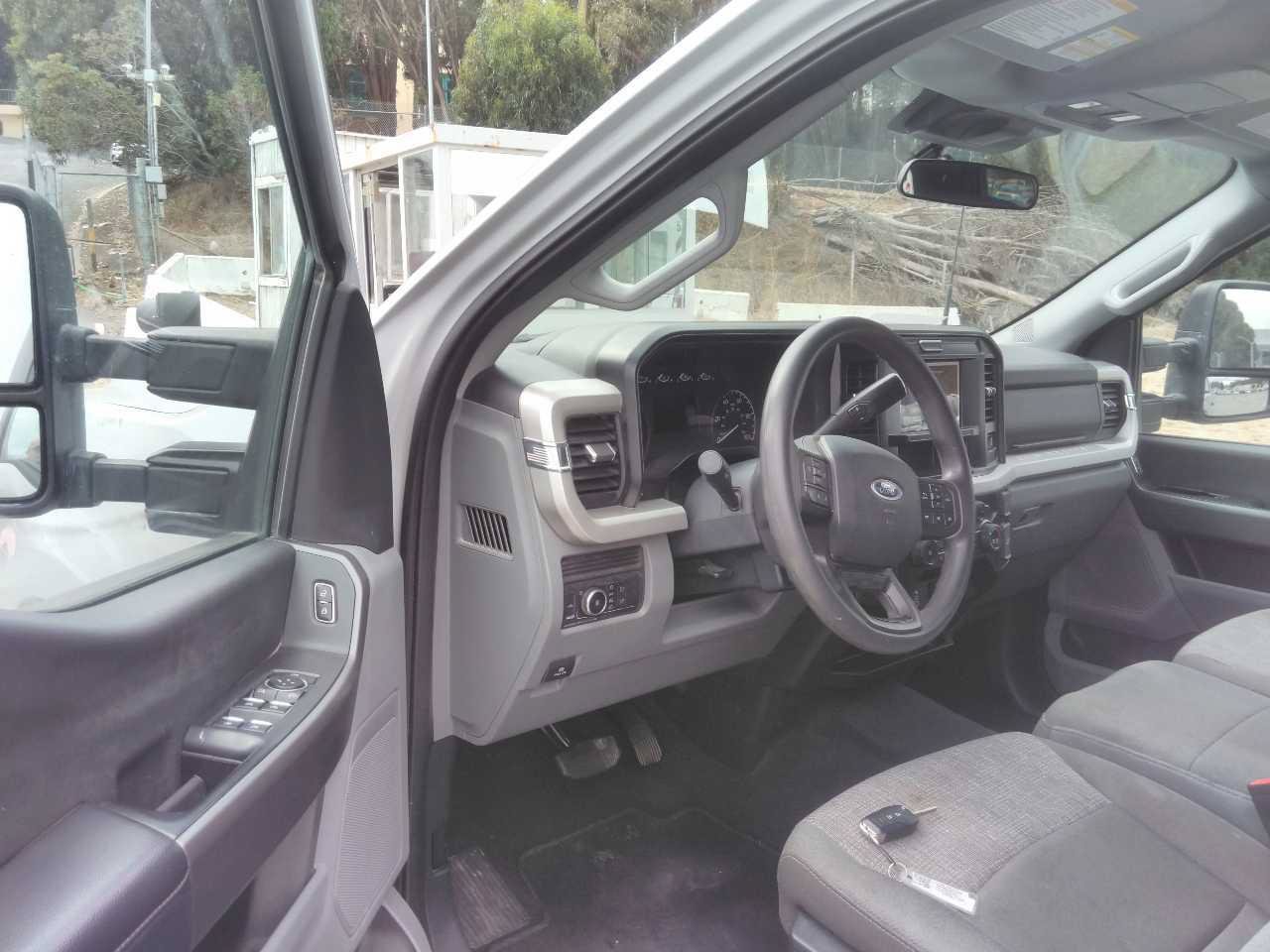 Certified 2025 Ford F250 XLT AWD/4WD image 6