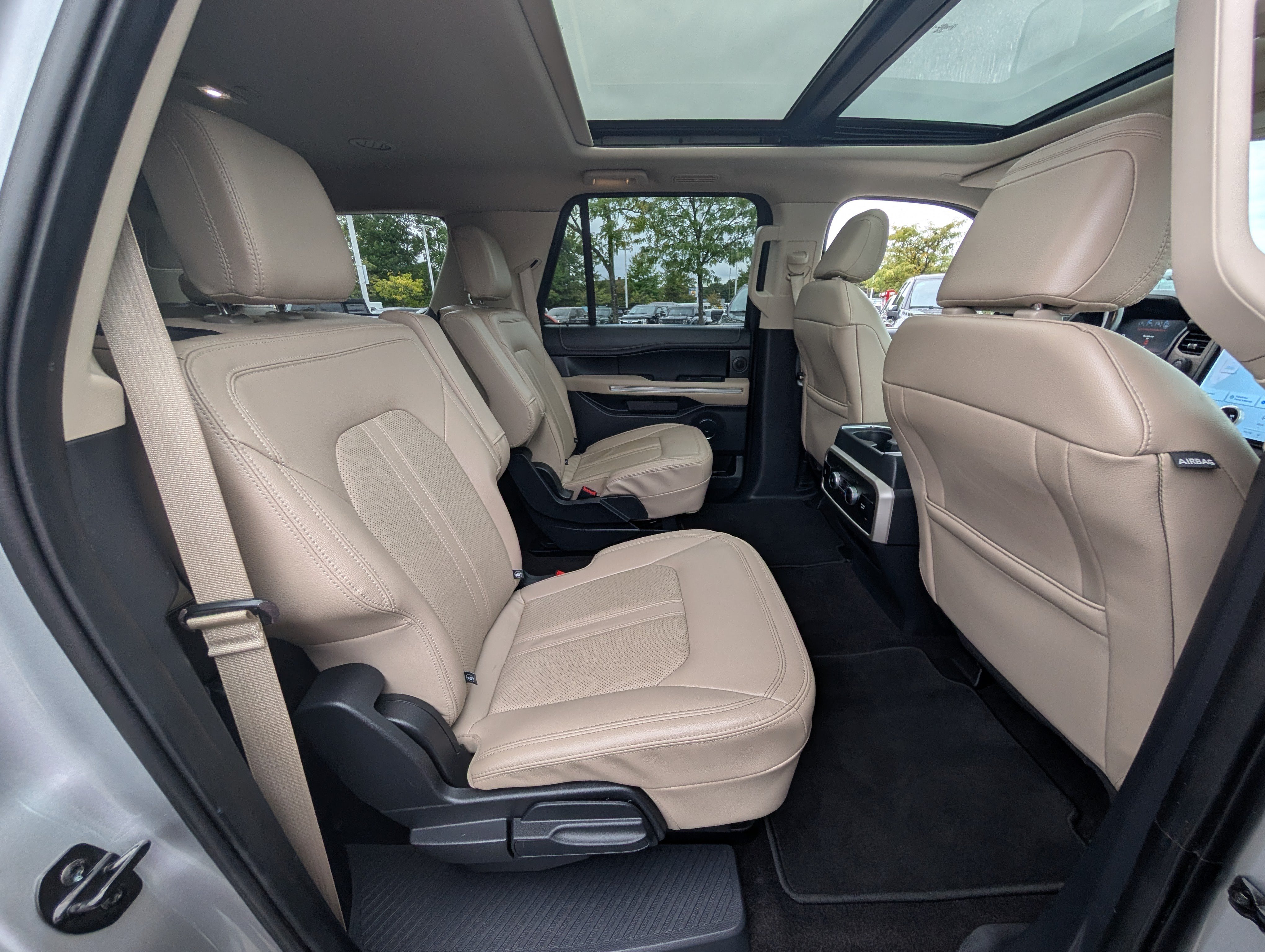 Certified 2022 Ford Expedition Max Limited AWD/4WD image 13