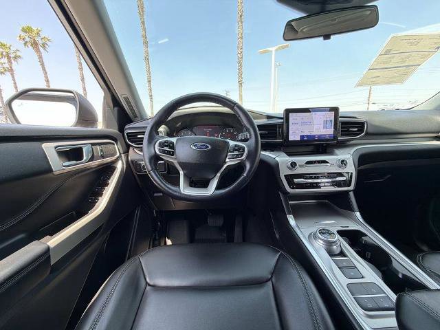 Certified 2022 Ford Explorer XLT w/ Equipment Group 202A image 16
