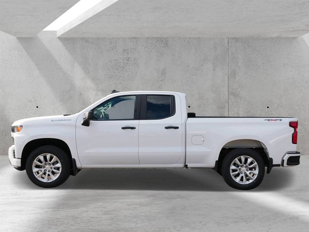 Used 2019 Chevrolet Silverado 1500 Custom w/ Custom Value Package AWD/4WD image 5