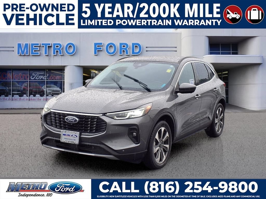 Certified 2025 Ford Escape Platinum w/ Premium Technology Package AWD/4WD image 7