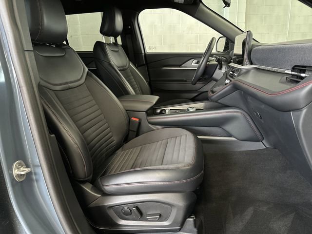 Certified 2025 Ford Explorer ST-Line image 34