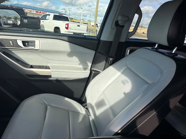 Certified 2021 Ford Explorer XLT w/ Equipment Group 202A AWD/4WD image 25
