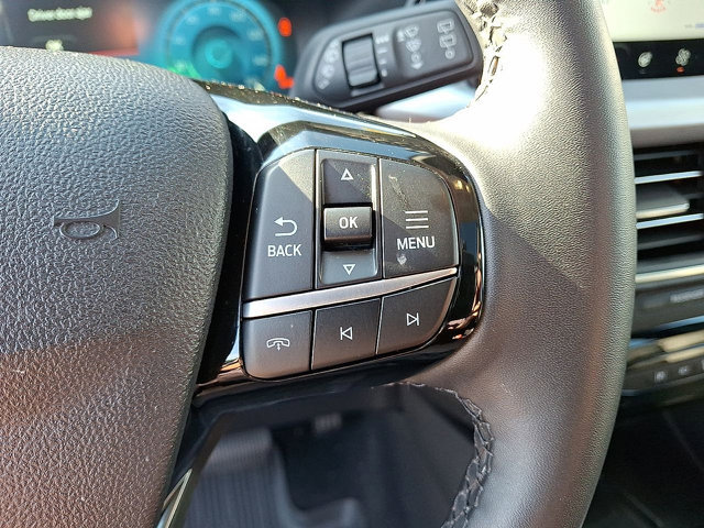 Certified 2023 Ford Escape SE w/ PHEV Premium Package FWD image 18