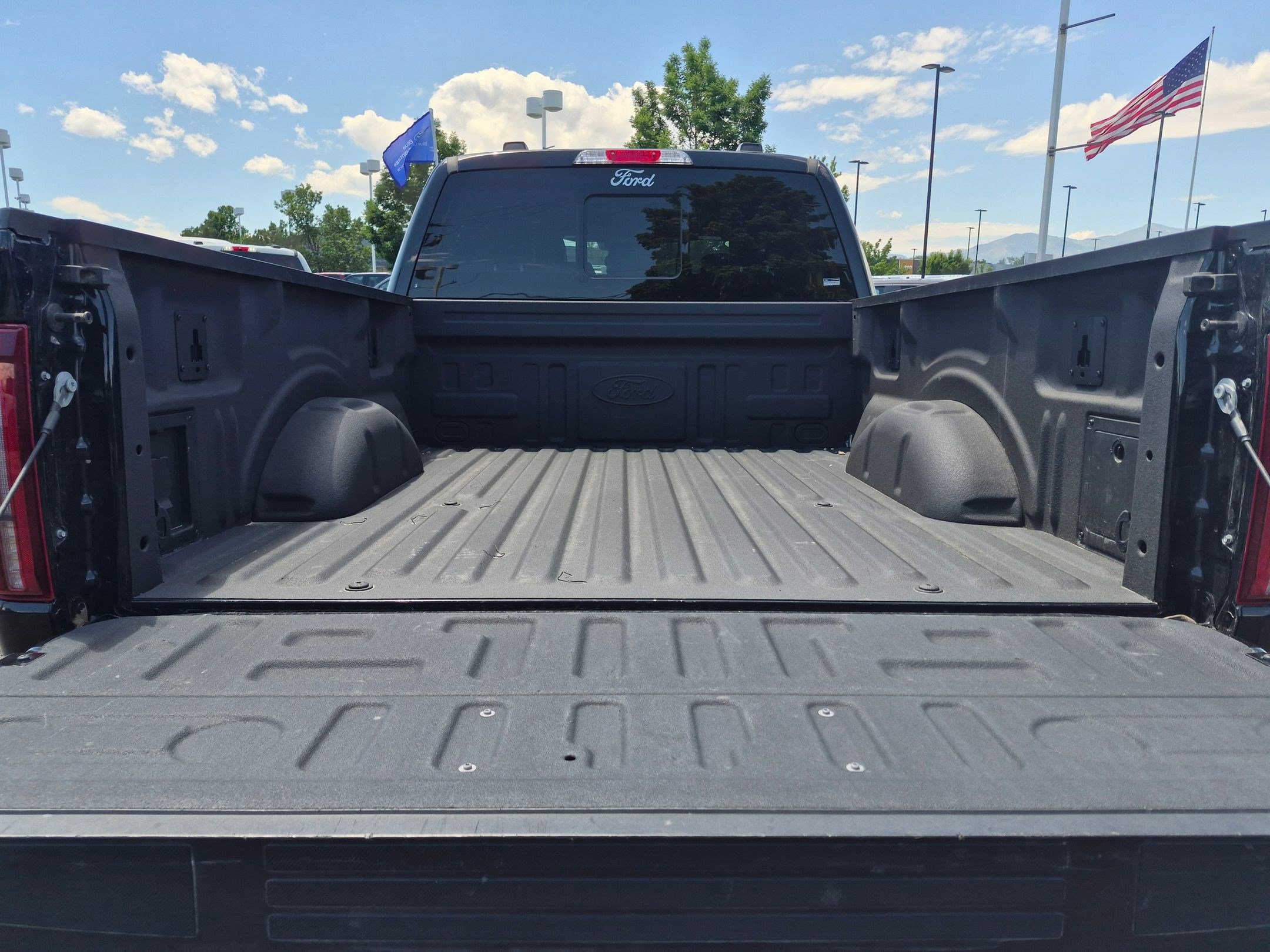 Certified 2024 Ford F150 Lariat w/ Equipment Group 502A High AWD/4WD image 31