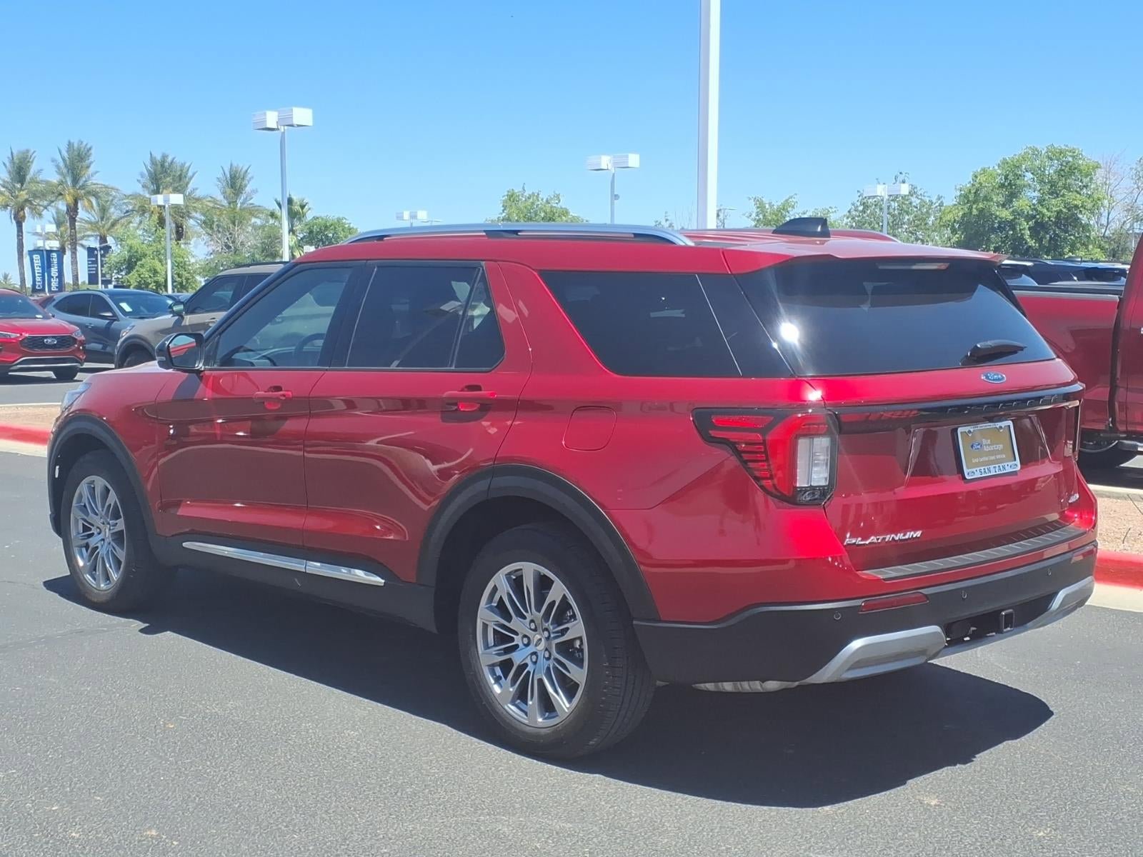 Certified 2025 Ford Explorer Platinum AWD/4WD image 6