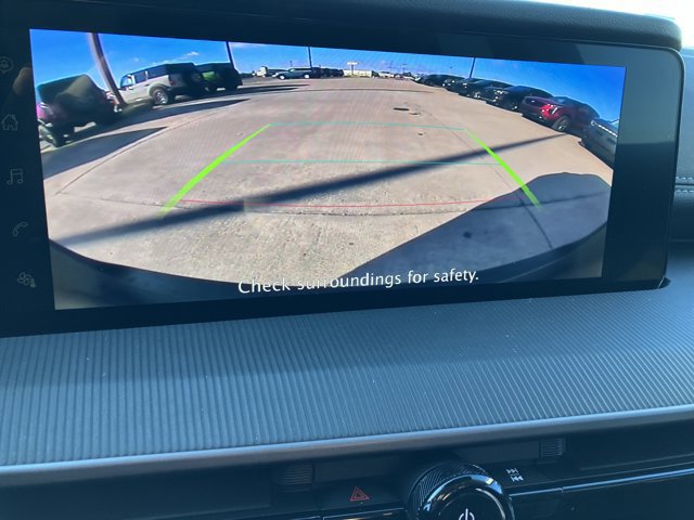 Used 2025 Nissan Murano SV image 21