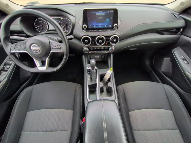 Used 2025 Nissan Sentra SV image 16