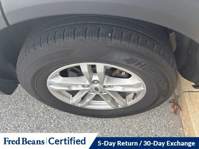 Certified 2023 Ford Explorer XLT w/ Equipment Group 202A AWD/4WD image 7