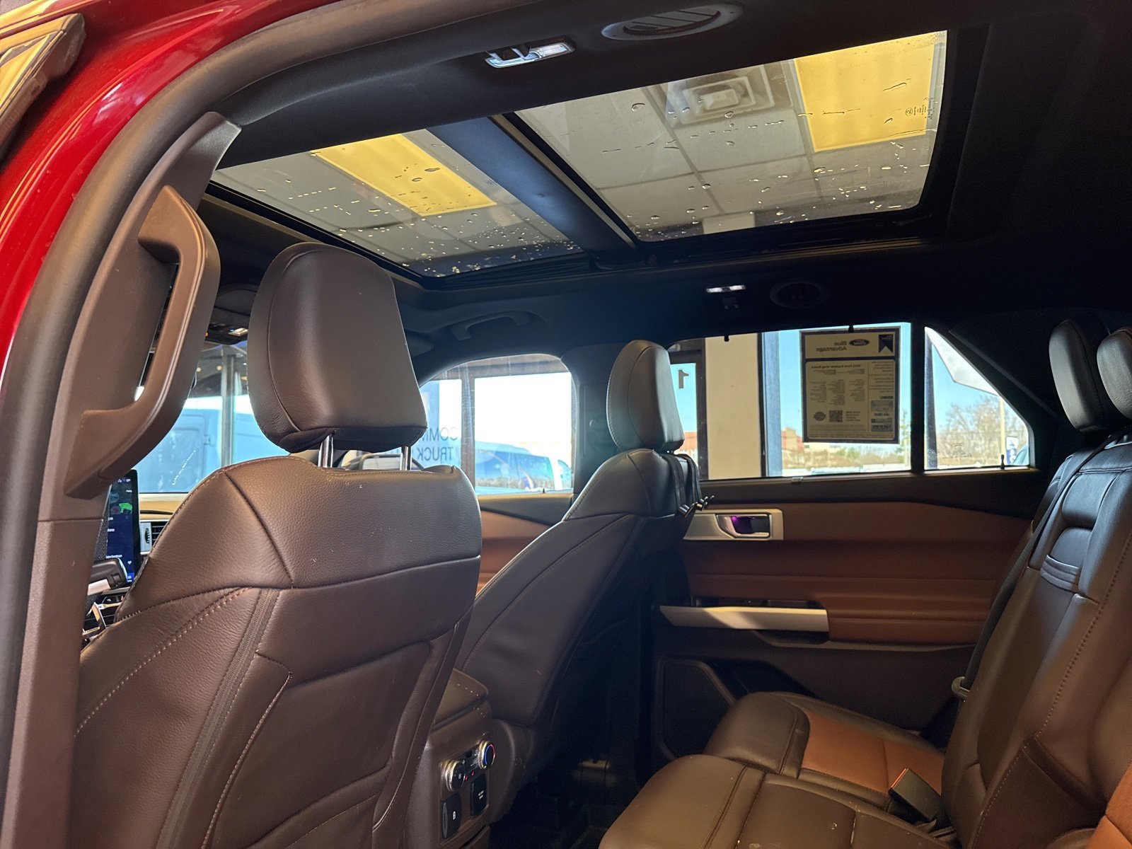 Certified 2022 Ford Explorer King Ranch w/ Class IV Trailer Tow Package image 18