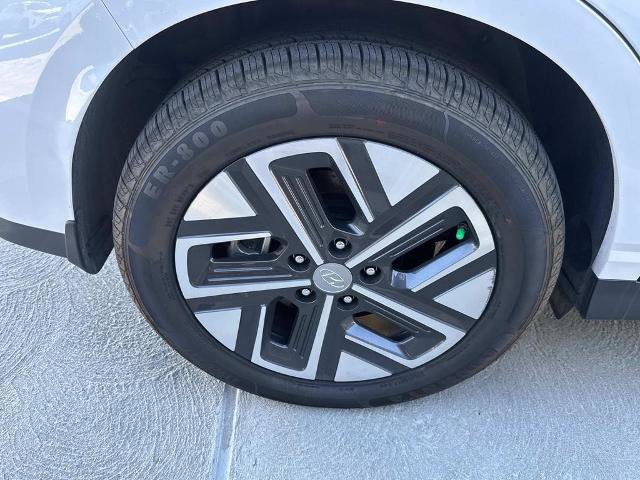 Used 2023 Hyundai Kona SEL image 12