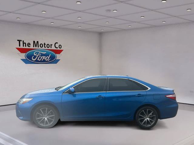 Used 2017 Toyota Camry XSE w/ Moonroof Package FWD image 8