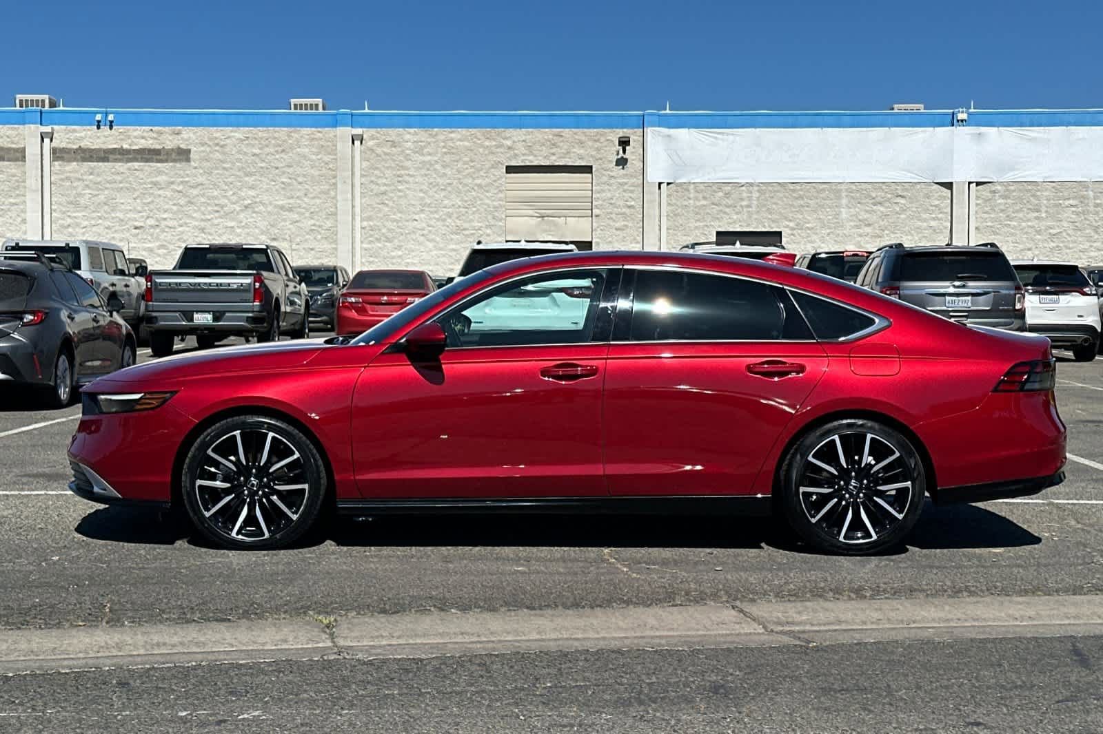 Used 2023 Honda Accord Touring image 6