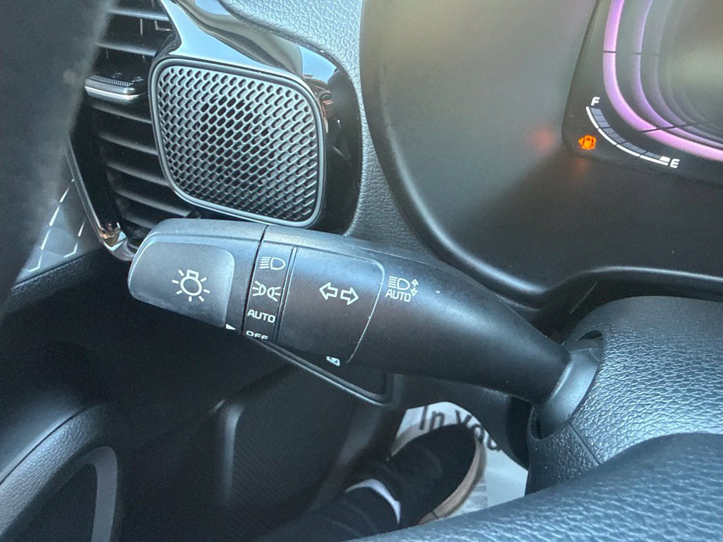 Used 2023 Kia Soul S FWD image 32