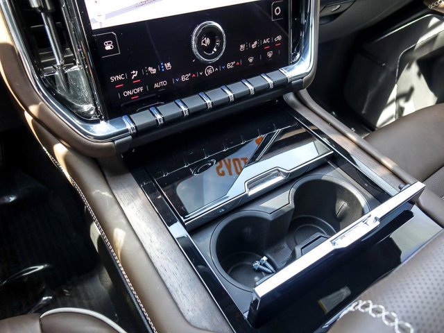 Used 2026 GMC Yukon Denali Ultimate AWD/4WD image 29