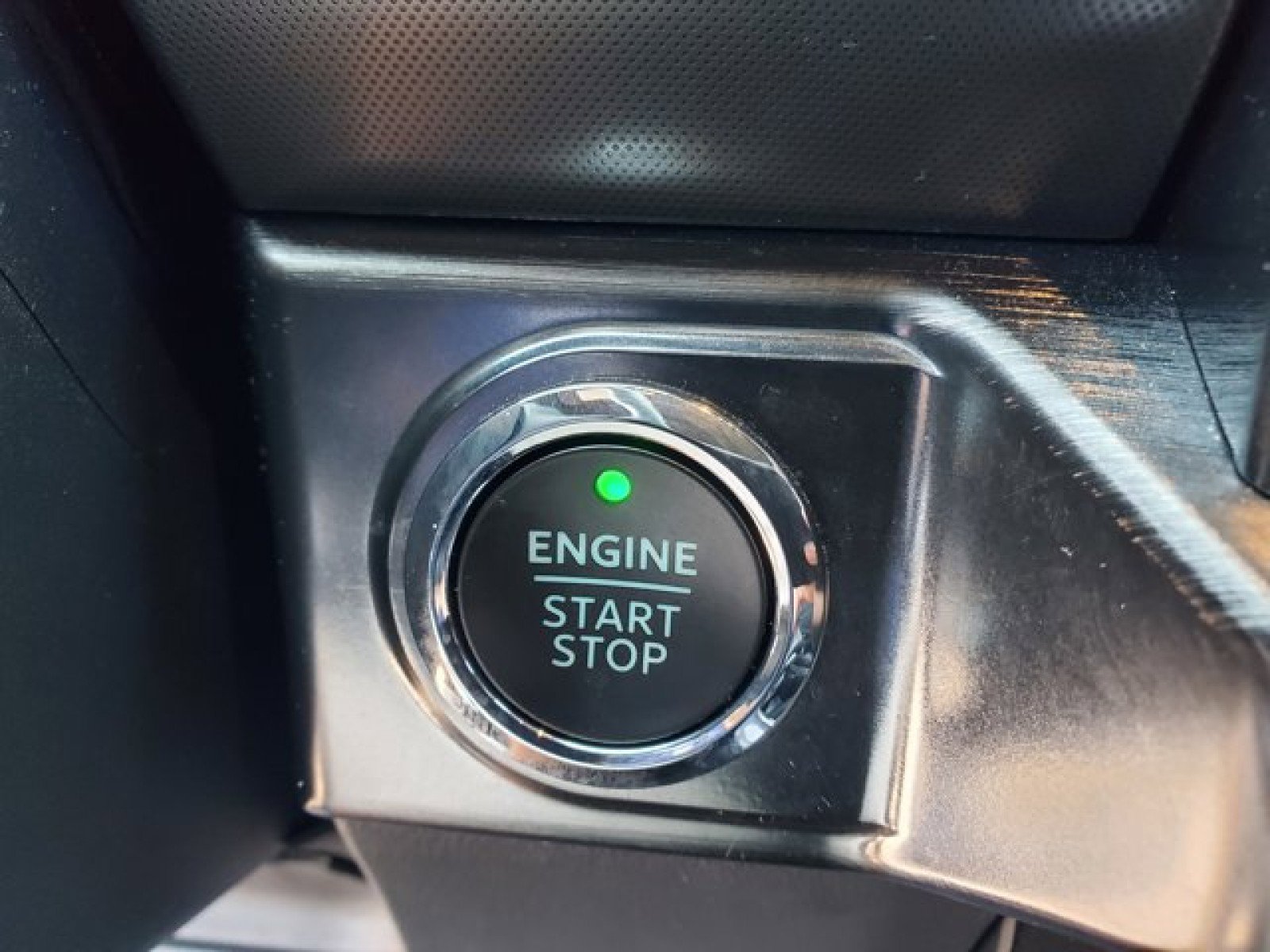 Certified 2022 Ford F150 Lariat w/ Equipment Group 502A High image 20