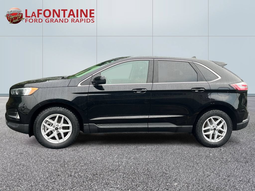 Certified 2023 Ford Edge SEL w/ Convenience Package AWD/4WD image 4