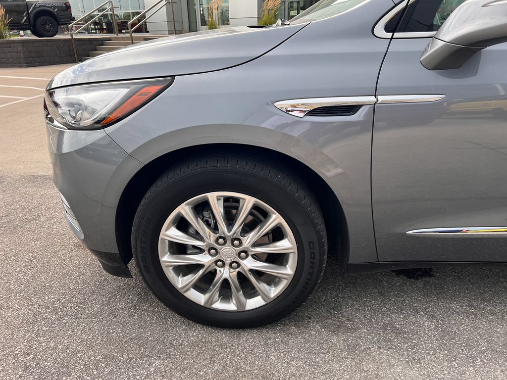 Used 2021 Buick Enclave Premium w/ Sun and Sites Package AWD/4WD image 33