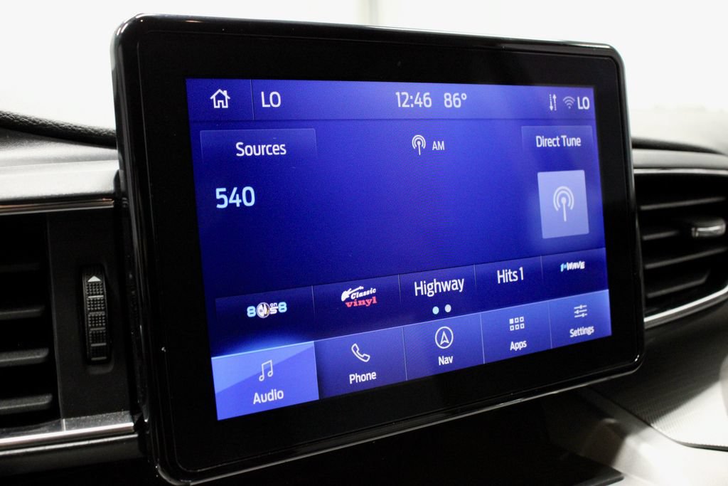 Certified 2023 Ford Explorer XLT w/ Equipment Group 202A AWD/4WD image 3