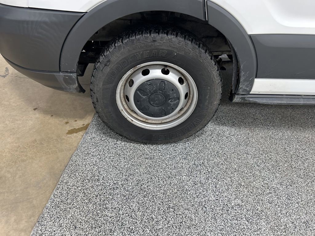 Certified 2017 Ford Transit 250 148 Low Roof image 25