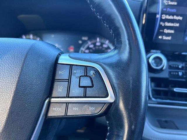 Used 2022 Toyota Highlander Platinum image 17