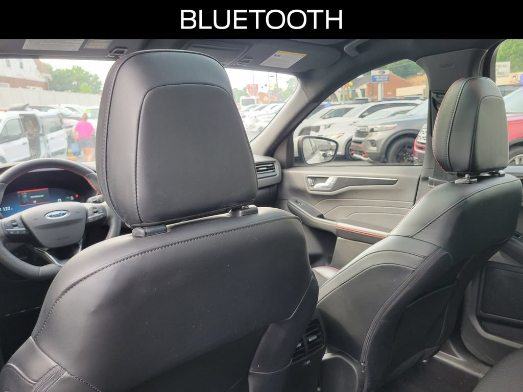 Certified 2023 Ford Escape ST-Line Select w/ Tech Pack #2 AWD/4WD image 14