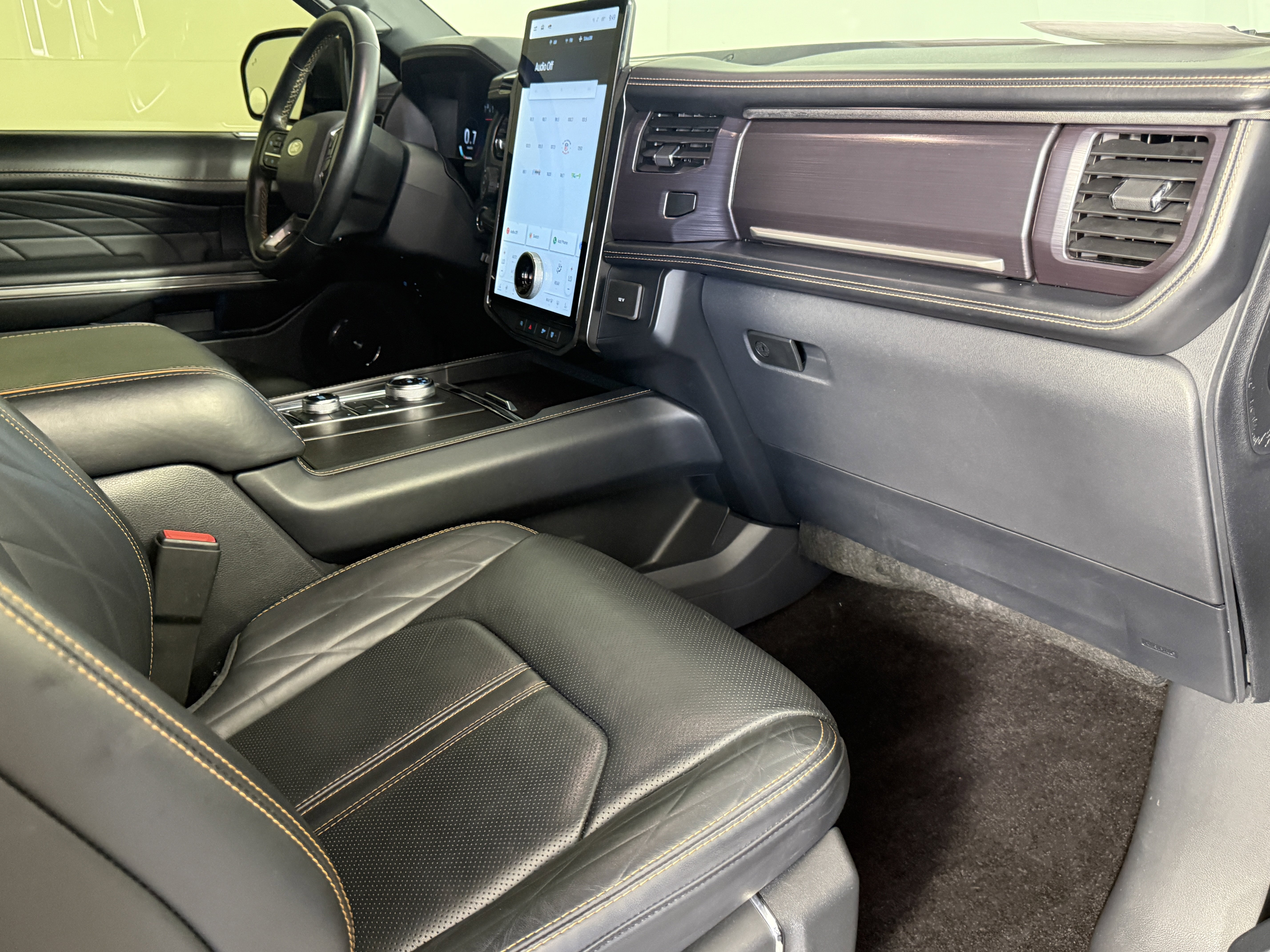 Certified 2022 Ford Expedition Max Platinum AWD/4WD image 10