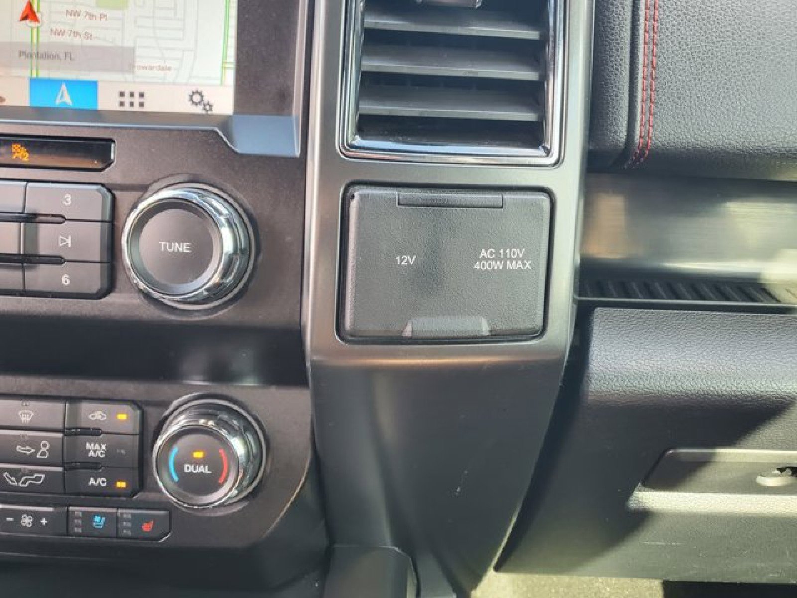 Certified 2019 Ford F150 Lariat image 25