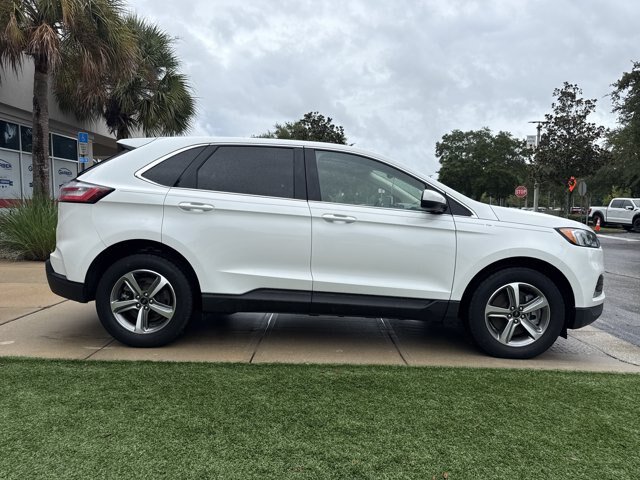 Certified 2024 Ford Edge SEL w/ Convenience Package AWD/4WD image 2