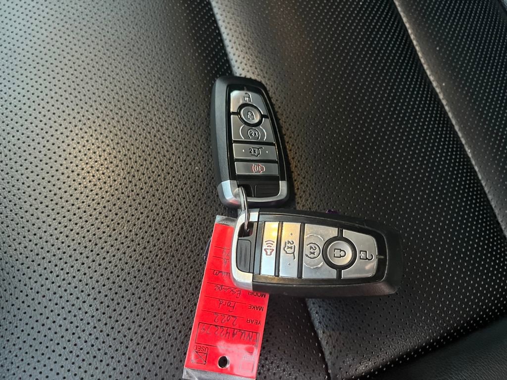 Certified 2022 Ford Escape Titanium image 36