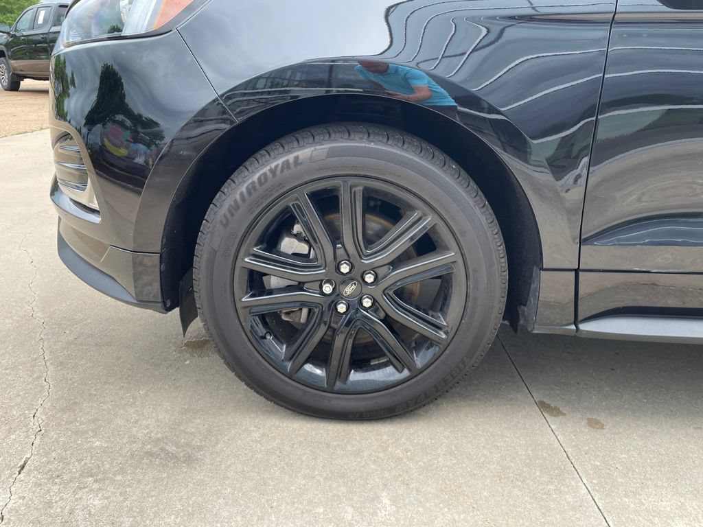 Certified 2024 Ford Edge ST-Line AWD/4WD image 16