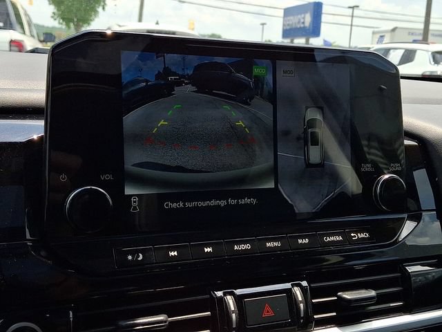 Used 2024 Nissan Pathfinder Platinum w/ Cargo Package AWD/4WD image 24