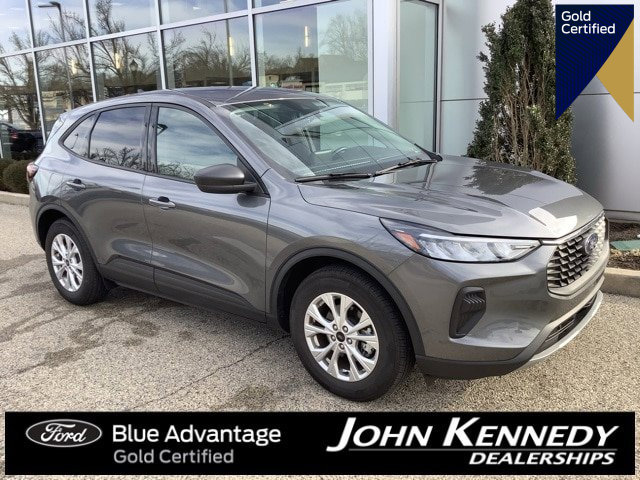 Certified 2025 Ford Escape Active w/ Cold Weather Package image 1