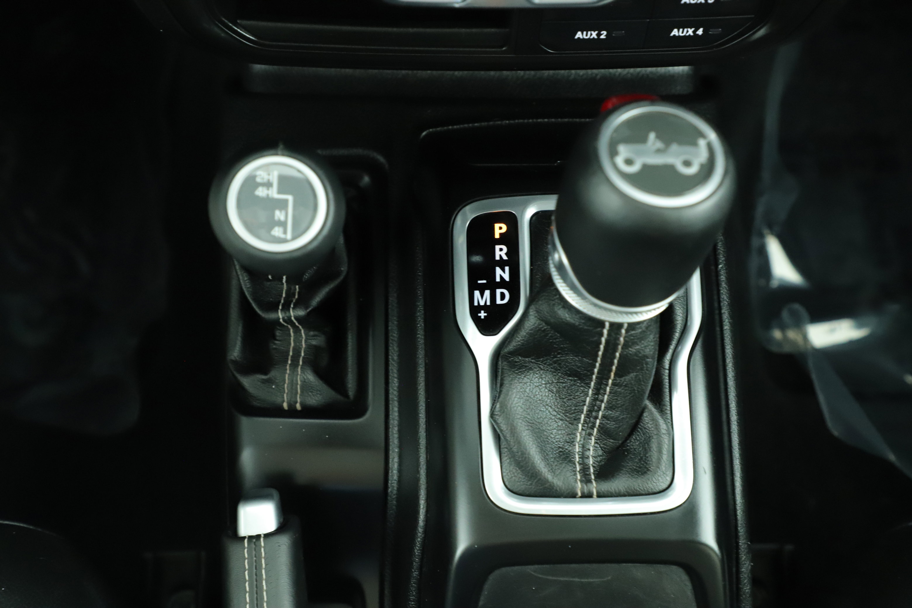 Used 2018 Jeep Wrangler Unlimited Sahara image 19