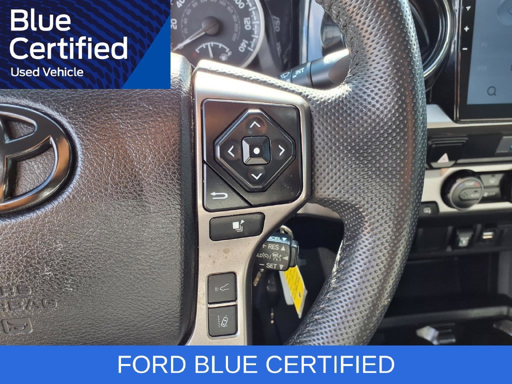 Used 2022 Toyota Tacoma SR5 w/ Technology Package AWD/4WD image 18