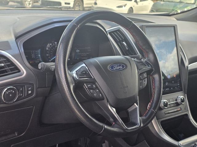 Certified 2022 Ford Edge ST-Line w/ Cargo Accessory Package AWD/4WD image 25
