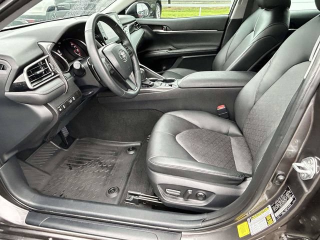 Used 2023 Toyota Camry XSE FWD image 13