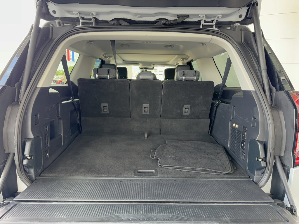 Certified 2025 Ford Expedition Max Active RWD image 9