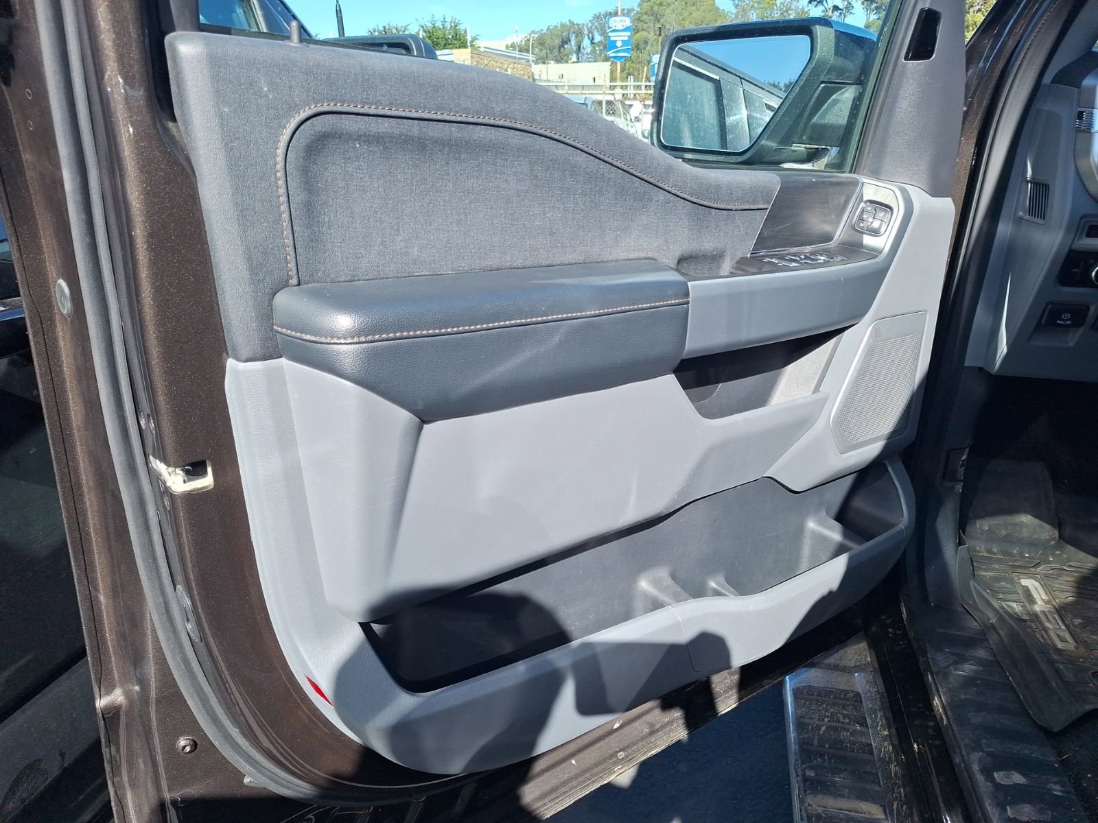 Certified 2024 Ford F150 Lariat w/ Equipment Group 502A High image 10