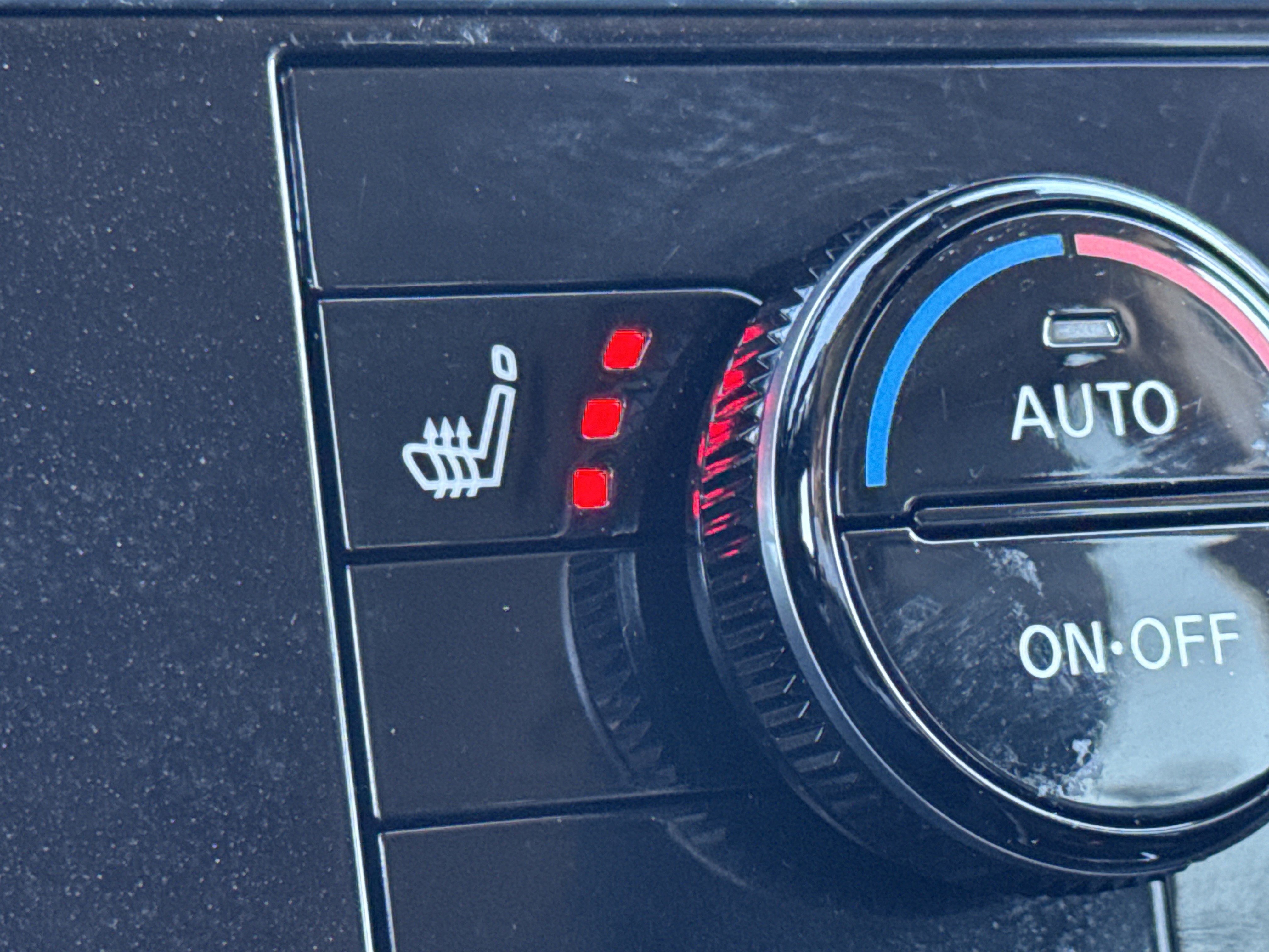 Used 2023 Nissan Pathfinder SL image 21