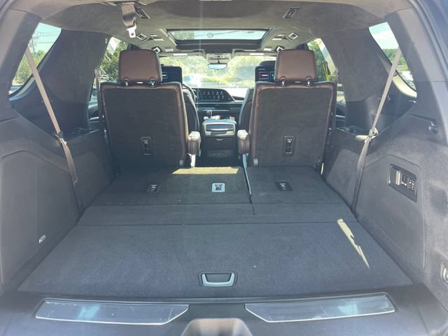 Used 2022 Cadillac Escalade Sport Platinum AWD/4WD image 28