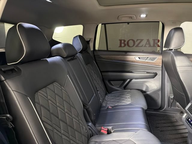 Used 2024 Volkswagen Atlas SEL Premium R-Line AWD/4WD image 18